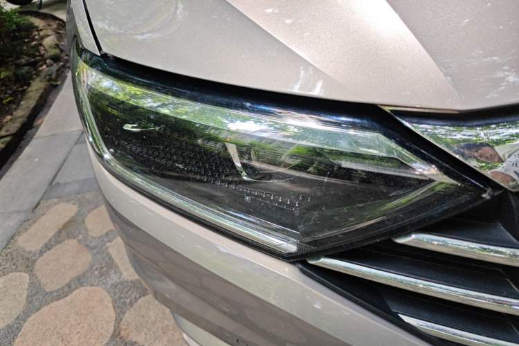 Used Volkswagen Sagitar 2020 280TSI DSG Comfort Version China VI Standard Right Front Headlight