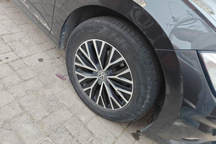 Used Volkswagen Sagitar 2020 200TSI DSG Comfort Version China VI Standard Right Front Wheel Hub