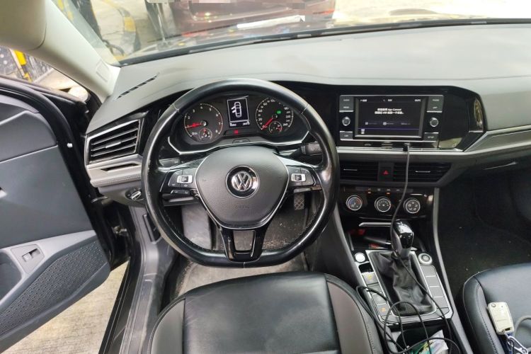 Used Volkswagen Sagitar 2020 280TSI DSG Comfort Version China VI Standard Steering Wheel