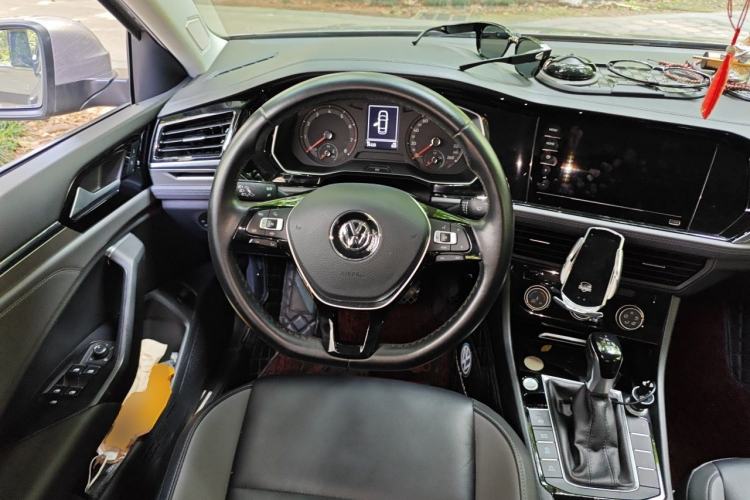 Used Volkswagen Sagitar 2020 280TSI DSG Comfort Version China VI Standard Steering Wheel