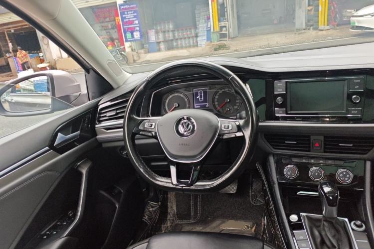 Used Volkswagen Sagitar 2020 280TSI DSG Comfort Version China VI Standard Steering Wheel