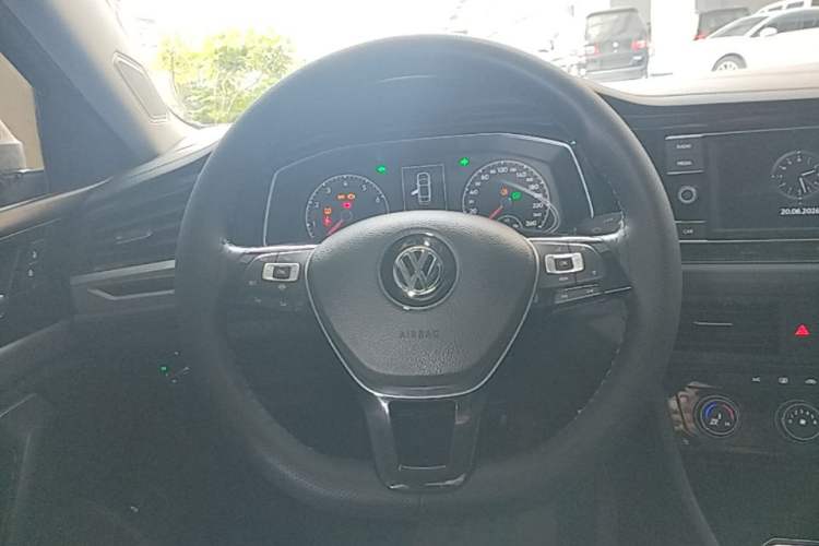 Used Volkswagen Sagitar 2020 200TSI DSG Comfort Version China VI Standard Steering Wheel
