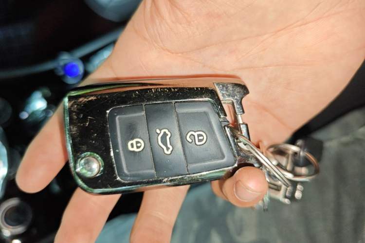 Used Volkswagen Sagitar 2020 280TSI DSG Comfort Version China VI Standard Vehicle Key