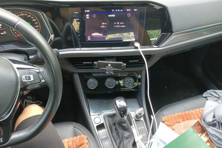 Used Volkswagen Sagitar 2020 280TSI DSG Comfort Version China VI Standard Audio And AC Panel