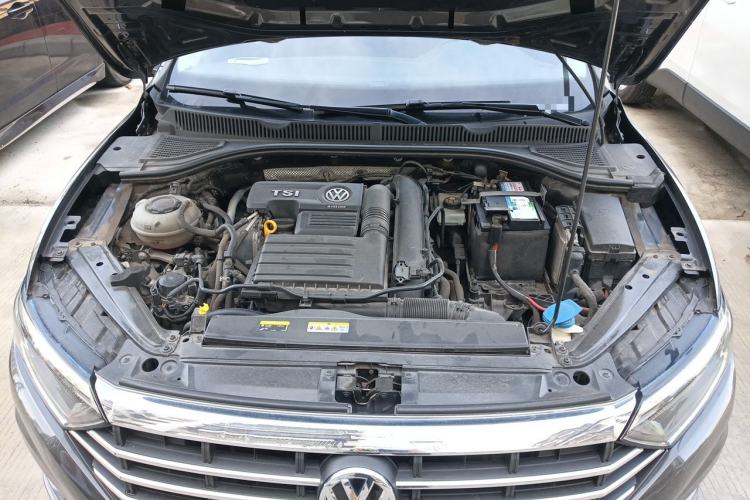 Used Volkswagen Sagitar 2020 280TSI DSG Comfort Version China VI Standard Engine Bay