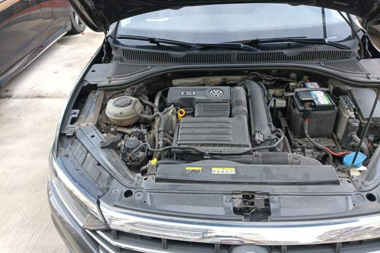 Used Volkswagen Sagitar 2020 280TSI DSG Comfort Version China VI Standard Engine Bay Right