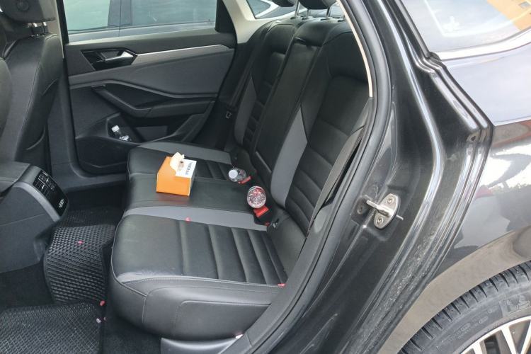 Used Volkswagen Sagitar 2020 280TSI DSG Comfort Version China VI Standard Left Rear Seat