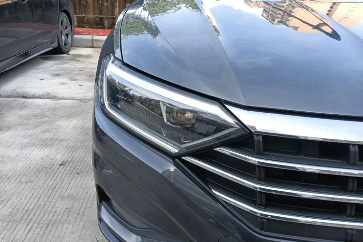 Used Volkswagen Sagitar 2020 280TSI DSG Comfort Version China VI Standard Right Front Headlight
