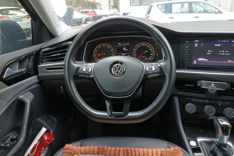 Used Volkswagen Sagitar 2020 280TSI DSG Comfort Version China VI Standard Steering Wheel