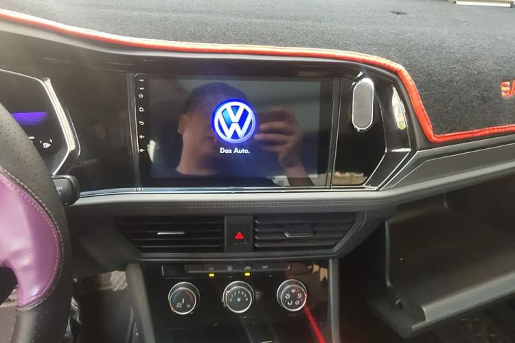 Used Volkswagen Sagitar 2020 280TSI DSG Comfort Version China VI Standard Audio And AC Panel