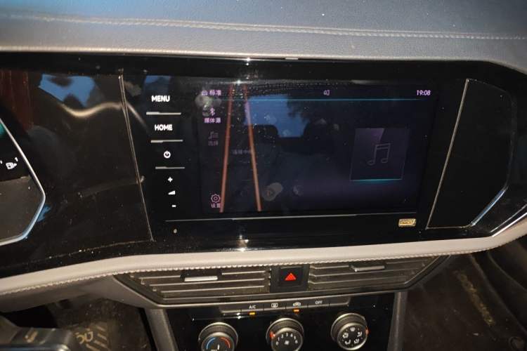 Used Volkswagen Sagitar 2020 200TSI DSG Comfort Version China VI Standard Audio And AC Panel