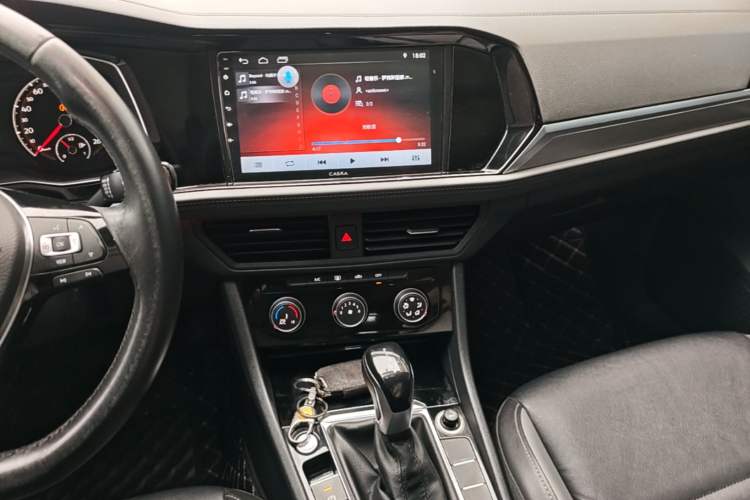 Used Volkswagen Sagitar 2020 280TSI DSG Comfort Version China VI Standard Audio And AC Panel