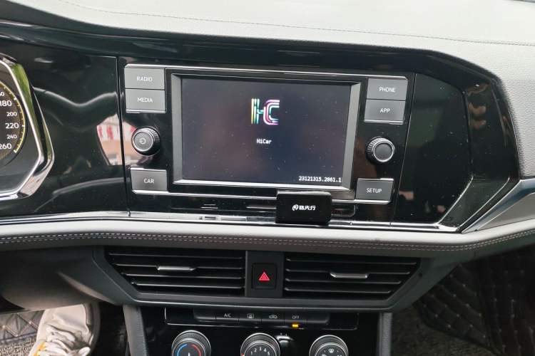 Used Volkswagen Sagitar 2020 280TSI DSG Comfort Version China VI Standard Audio And AC Panel