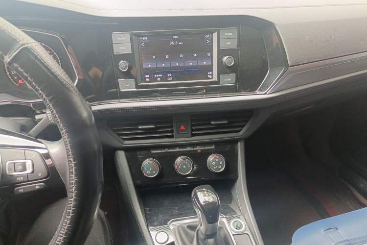 Used Volkswagen Sagitar 2020 280TSI DSG Comfort Version China VI Standard Audio And AC Panel