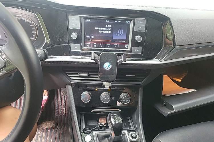 Used Volkswagen Sagitar 2020 280TSI DSG Comfort Version China VI Standard Audio And AC Panel