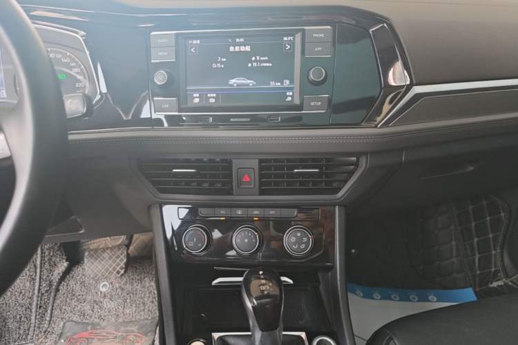 Used Volkswagen Sagitar 2020 280TSI DSG Comfort Version China VI Standard Audio And AC Panel
