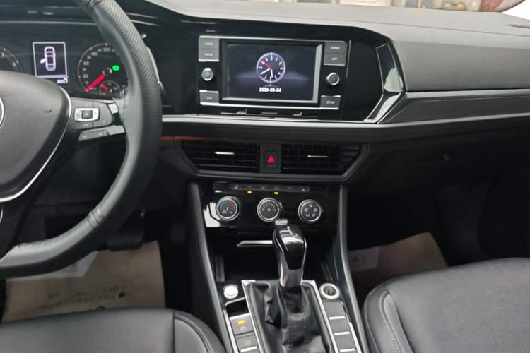 Used Volkswagen Sagitar 2020 280TSI DSG Comfort Version China VI Standard Audio And AC Panel