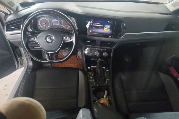Used Volkswagen Sagitar 2020 280TSI DSG Comfort Version China VI Standard Center Console