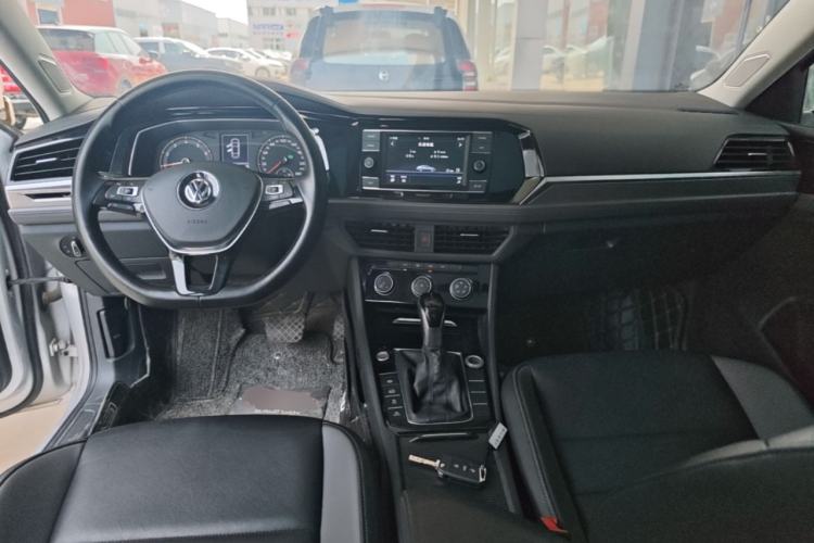 Used Volkswagen Sagitar 2020 280TSI DSG Comfort Version China VI Standard Center Console