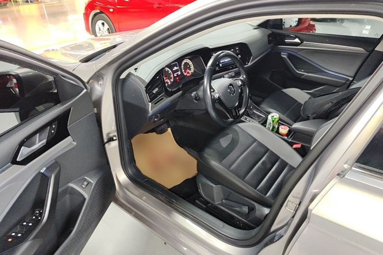 Used Volkswagen Sagitar 2020 200TSI DSG Comfort Version China VI Standard Driver Seat