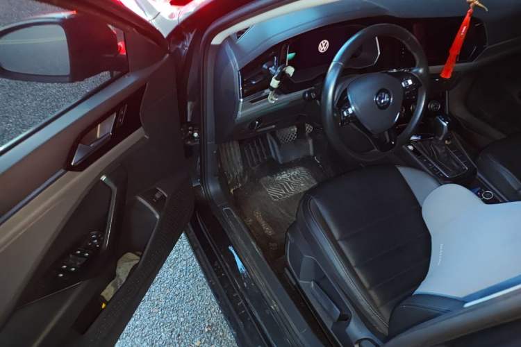 Used Volkswagen Sagitar 2020 200TSI DSG Comfort Version China VI Standard Driver Seat