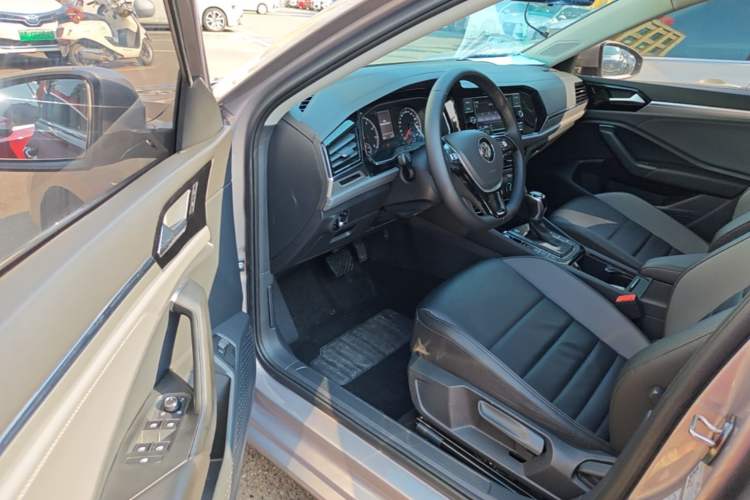 Used Volkswagen Sagitar 2020 280TSI DSG Comfort Version China VI Standard Driver Seat