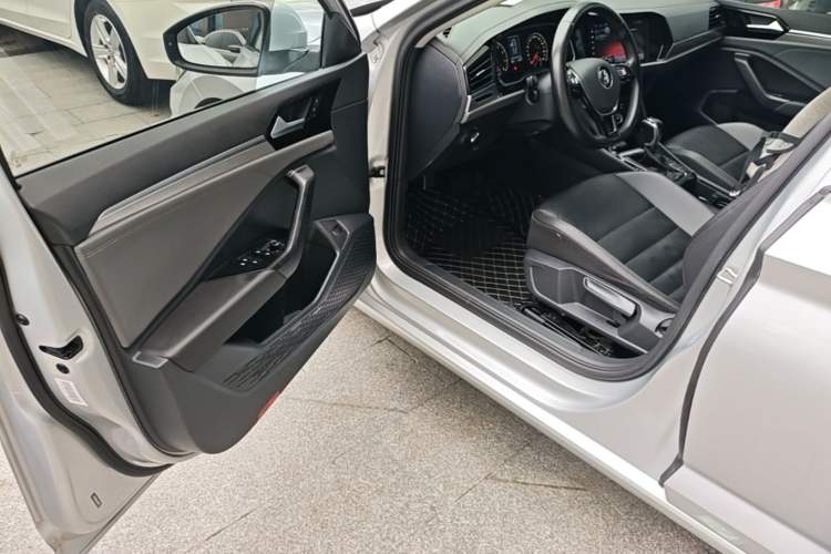 Used Volkswagen Sagitar 2020 280TSI DSG Comfort Version China VI Standard Driver Seat