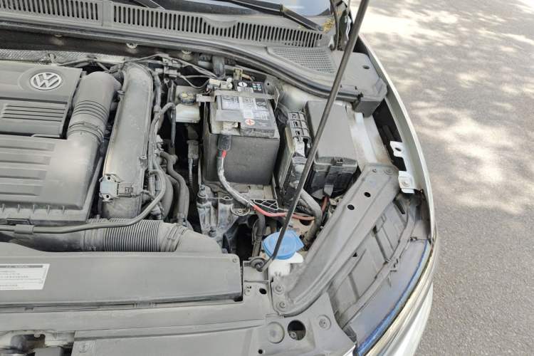 Used Volkswagen Sagitar 2020 280TSI DSG Comfort Version China VI Standard Engine Bay Left