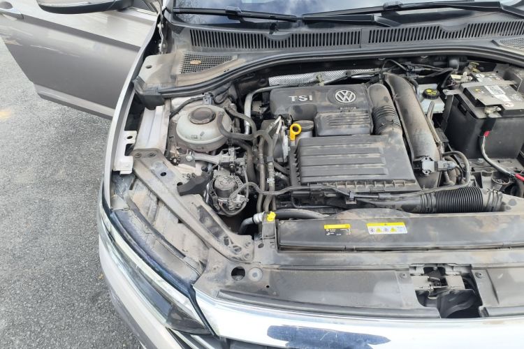 Used Volkswagen Sagitar 2020 280TSI DSG Comfort Version China VI Standard Engine Bay Right