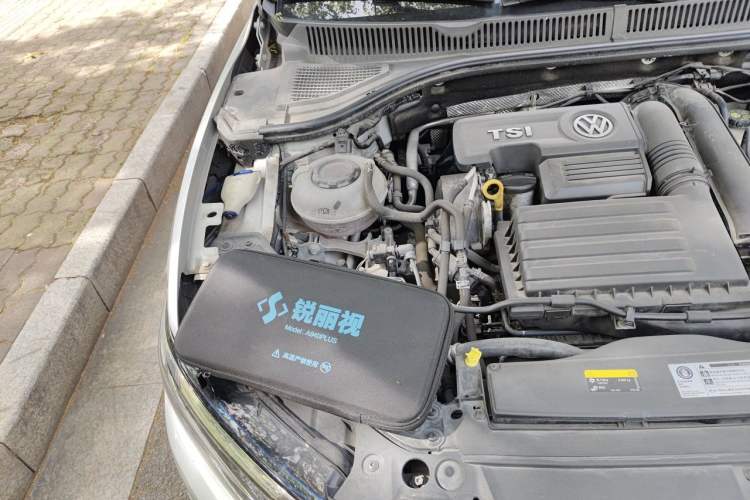 Used Volkswagen Sagitar 2020 280TSI DSG Comfort Version China VI Standard Engine Bay Right
