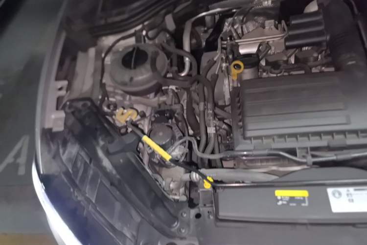 Used Volkswagen Sagitar 2020 280TSI DSG Comfort Version China VI Standard Engine Bay Right