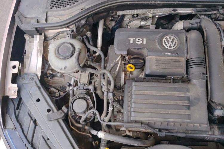 Used Volkswagen Sagitar 2020 280TSI DSG Comfort Version China VI Standard Engine Bay Right