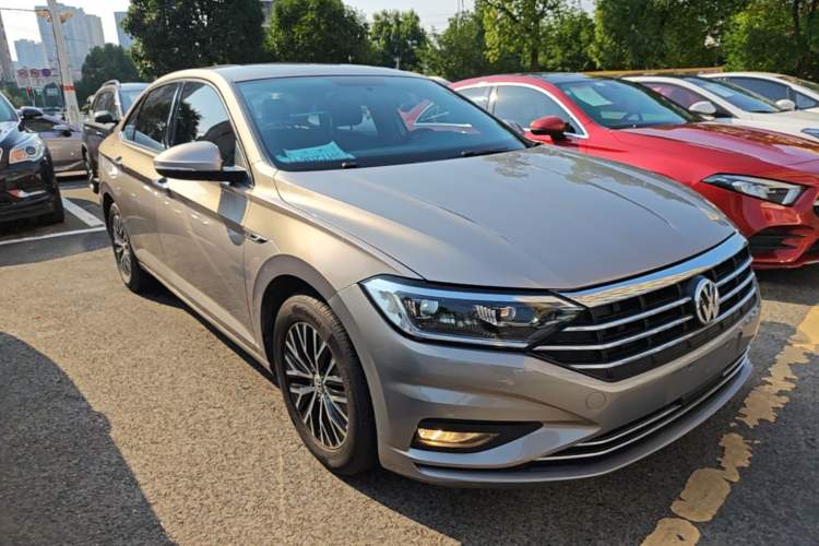 Used Volkswagen Sagitar 2020 280TSI DSG Comfort Version China VI Standard Front Right 45 Deg