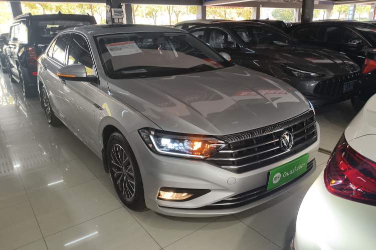 Used Volkswagen Sagitar 2020 280TSI DSG Comfort Version China VI Standard Front Right 45 Deg