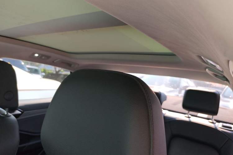 Used Volkswagen Sagitar 2020 280TSI DSG Comfort Version China VI Standard Headliner