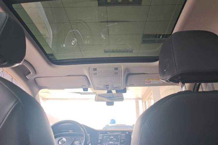 Used Volkswagen Sagitar 2020 280TSI DSG Comfort Version China VI Standard Headliner