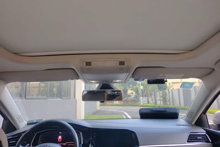 Used Volkswagen Sagitar 2020 280TSI DSG Comfort Version China VI Standard Headliner