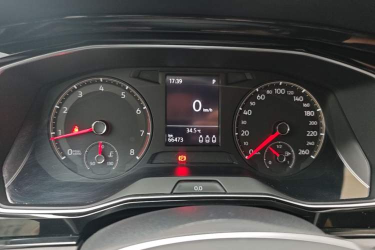 Used Volkswagen Sagitar 2020 280TSI DSG Comfort Version China VI Standard Instrument Cluster