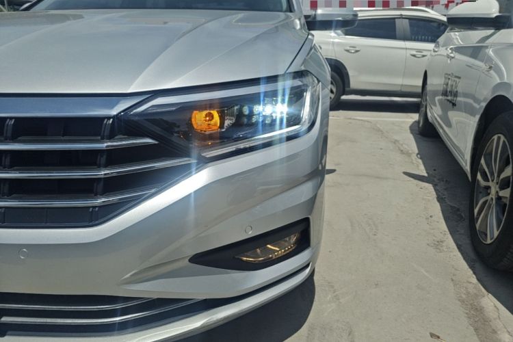 Used Volkswagen Sagitar 2020 280TSI DSG Comfort Version China VI Standard Left Front Headlight