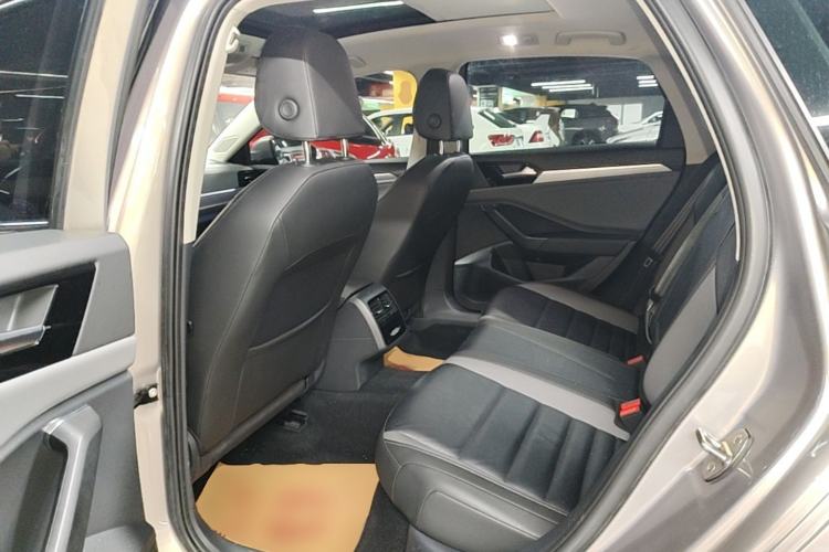 Used Volkswagen Sagitar 2020 200TSI DSG Comfort Version China VI Standard Left Rear Seat