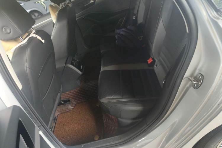 Used Volkswagen Sagitar 2020 280TSI DSG Comfort Version China VI Standard Left Rear Seat