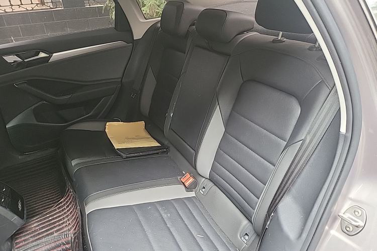 Used Volkswagen Sagitar 2020 280TSI DSG Comfort Version China VI Standard Left Rear Seat