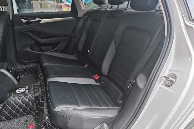 Used Volkswagen Sagitar 2020 280TSI DSG Comfort Version China VI Standard Left Rear Seat