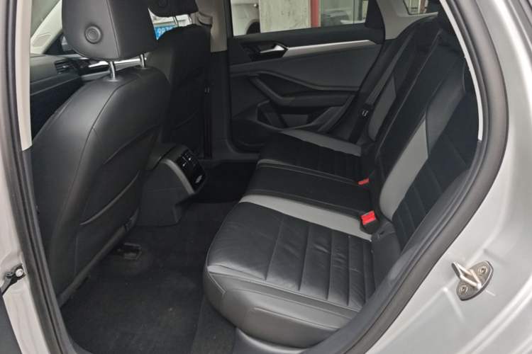 Used Volkswagen Sagitar 2020 280TSI DSG Comfort Version China VI Standard Left Rear Seat