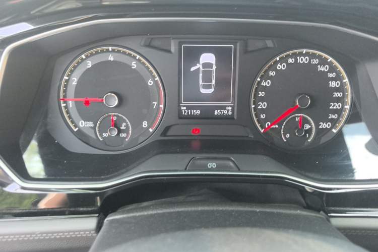 Used Volkswagen Sagitar 2020 280TSI DSG Comfort Version China VI Standard Odometer Close Up