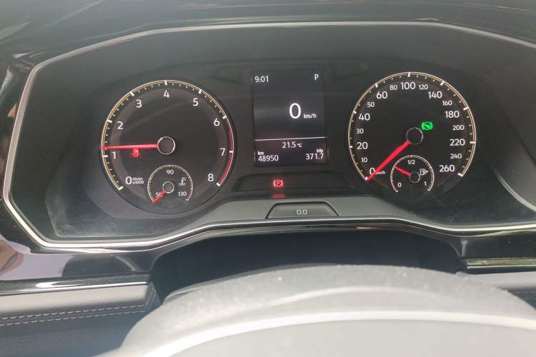 Used Volkswagen Sagitar 2020 280TSI DSG Comfort Version China VI Standard Odometer Close Up