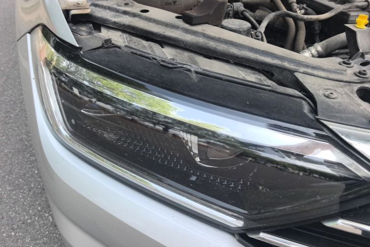 Used Volkswagen Sagitar 2020 280TSI DSG Comfort Version China VI Standard Right Front Headlight