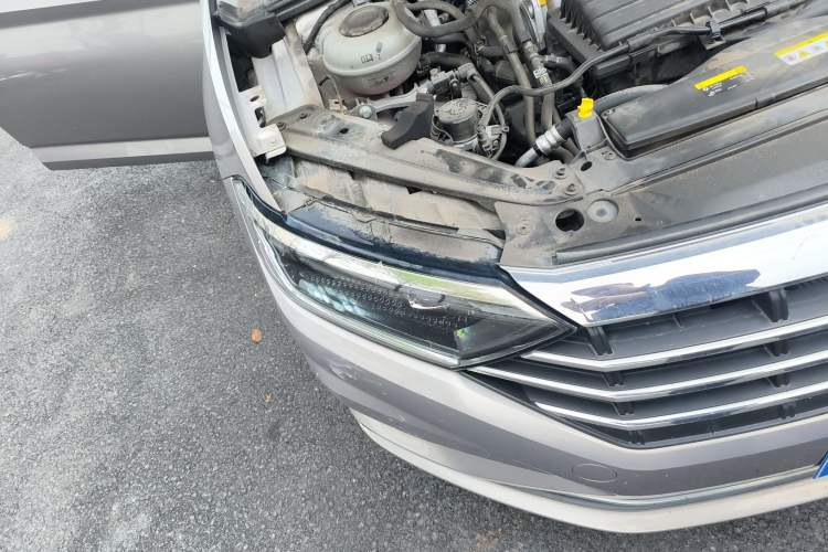 Used Volkswagen Sagitar 2020 280TSI DSG Comfort Version China VI Standard Right Front Headlight