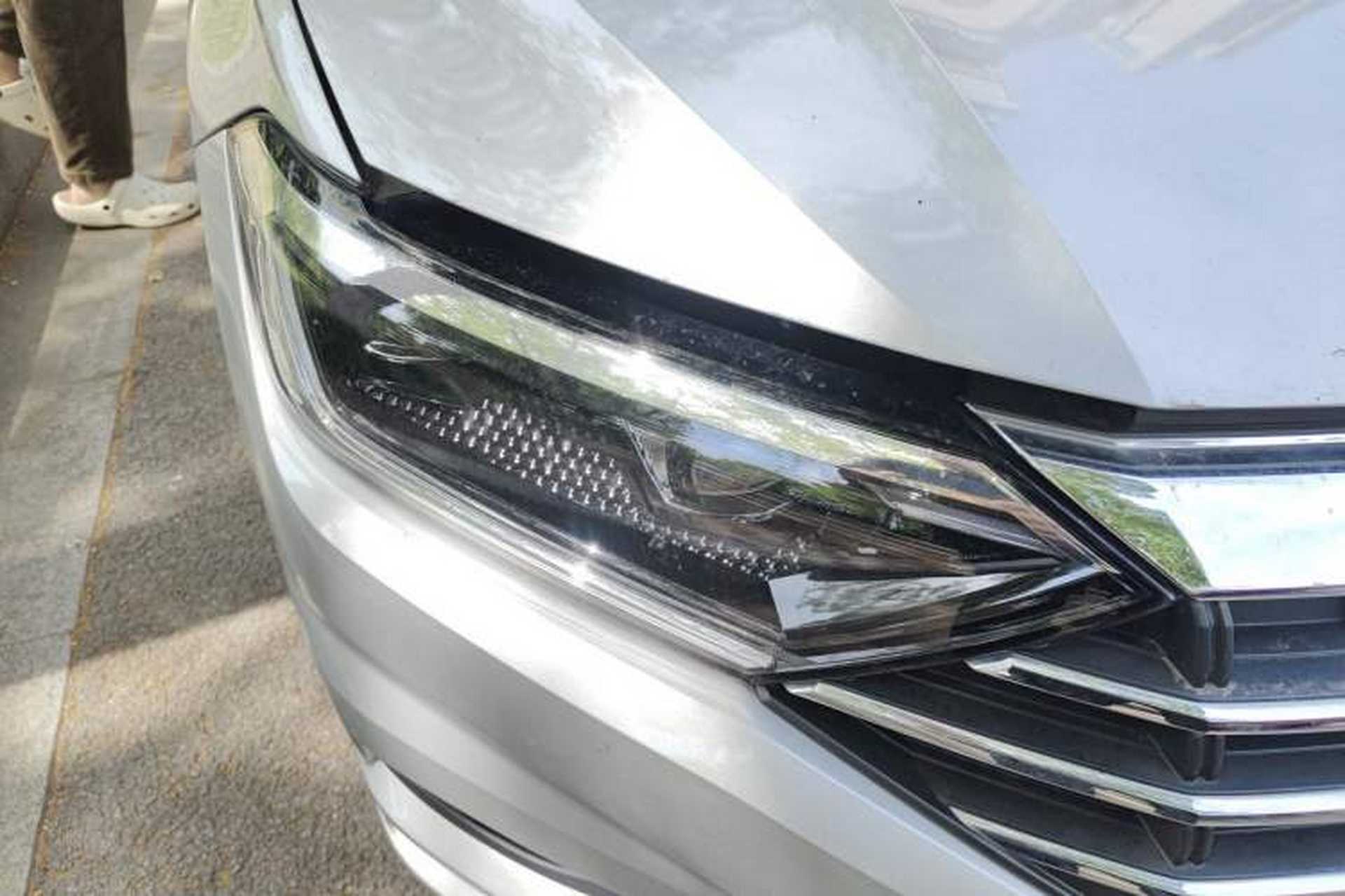 Used Volkswagen Sagitar 2020 280TSI DSG Comfort Version China VI Standard Right Front Headlight