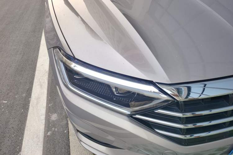 Used Volkswagen Sagitar 2020 280TSI DSG Comfort Version China VI Standard Right Front Headlight